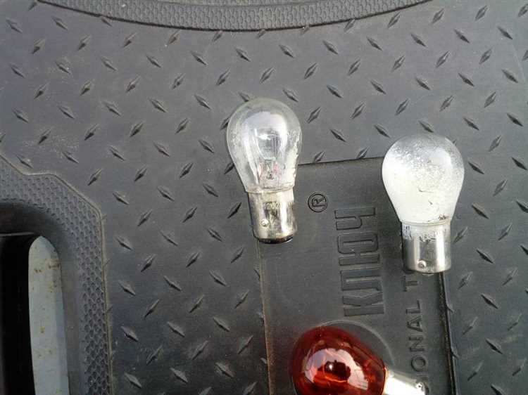Почему поворотник быстро мигает на ваз