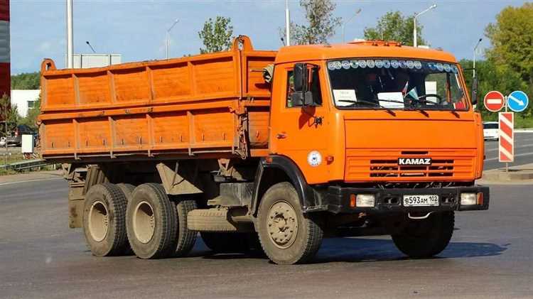 Самосвал: что важно учитывать при выборе модели