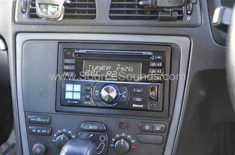 Где aux в volvo s60