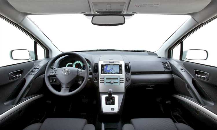 В каких странах можно найти Toyota Crown с заводским левым рулем