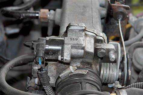 Расположение датчика холостого хода на Toyota Fielder 1.8