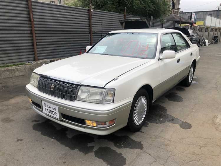 Поиск VIN-номера в салоне Toyota Crown JZS155