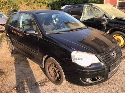 Альтернативные точки подключения 12В в багажном отсеке Volkswagen Polo