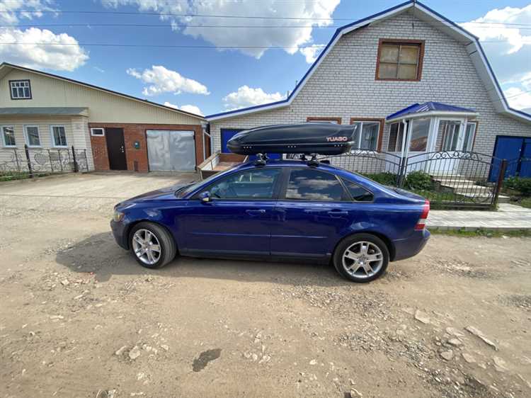 Как открыть багажник volvo s40