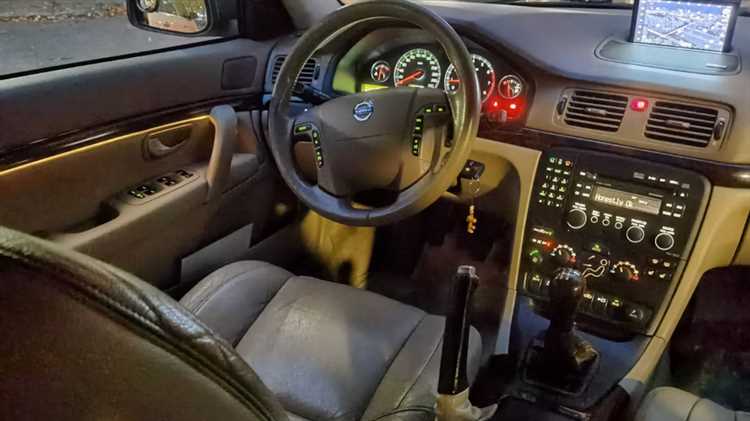 Использование мобильного приложения Volvo On Call для удалённого доступа