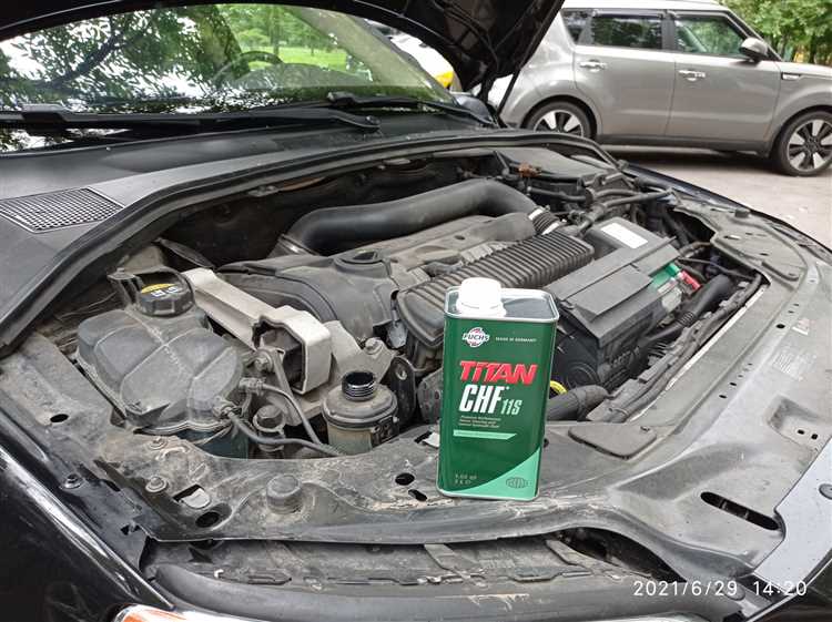 Подготовка к замене салонного фильтра на Volvo S40