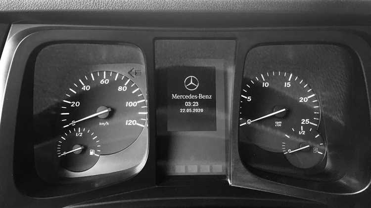 Как прокачать топливо mercedes actros