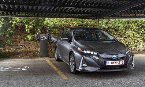 Как работает toyota prius