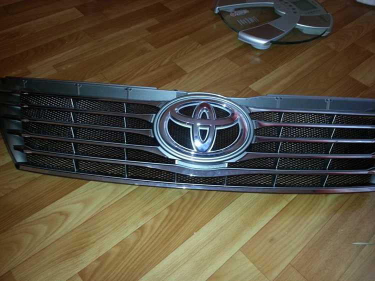 Как снять решетки радиатора lexus rx3