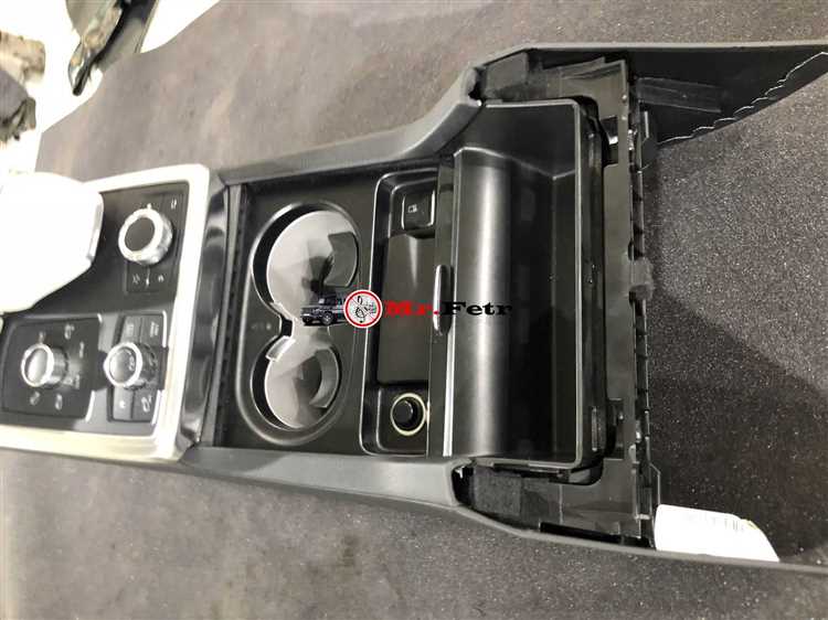 Как снять штатные колонки mercedes b 170