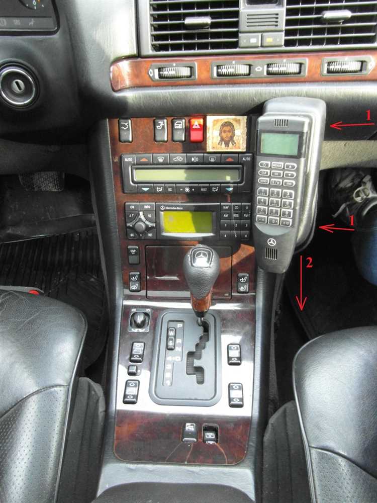 Как снять центральную консоль mercedes 166