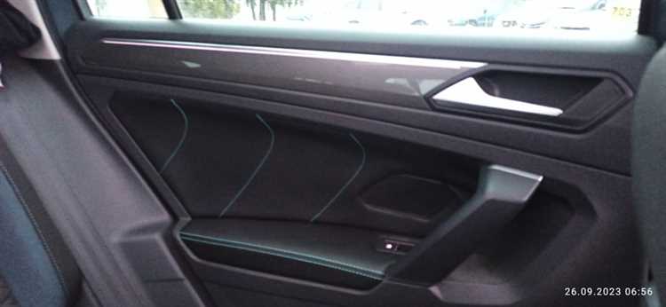 Оценка места установки подлокотников на сиденьях