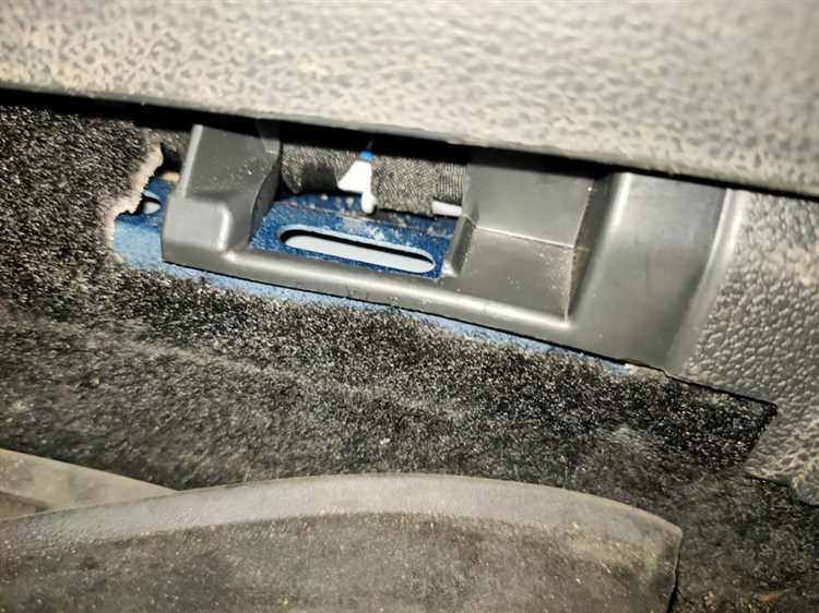 Как установить накладные подлокотники volkswagen tiguan Как установить накладные подлокотники volkswagen tiguan