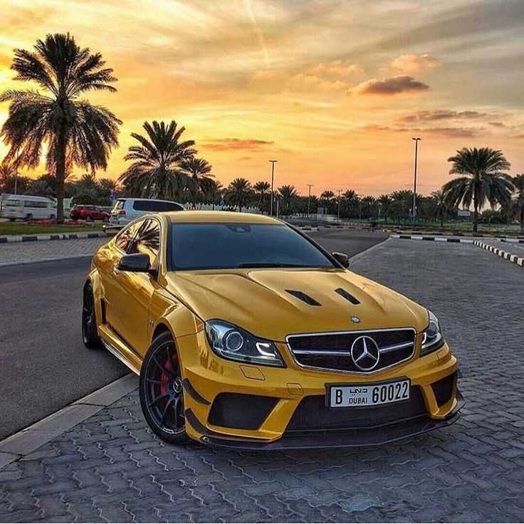 Чем отличается оттенок желтого у Mercedes AMG и стандартных версий
