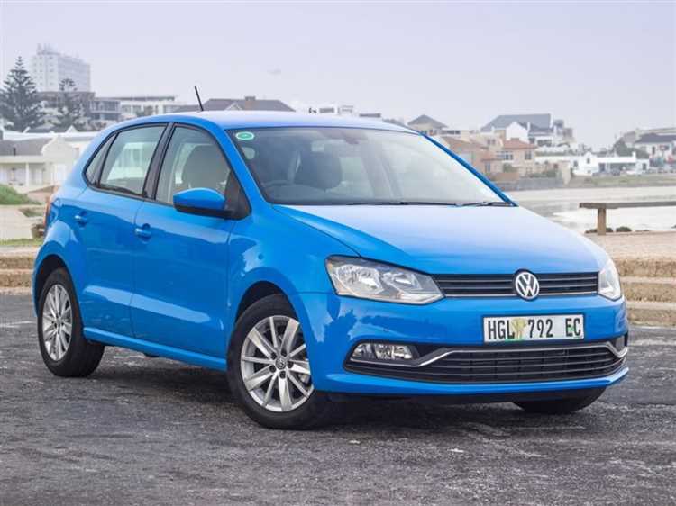 Какие элементы дизайна придают Volkswagen Polo узнаваемый облик