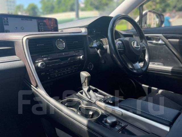 Какие ассистенты водителя на lexus rx200t