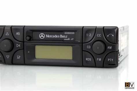 Обслуживание и обновление аудиосистем в автомобилях Mercedes