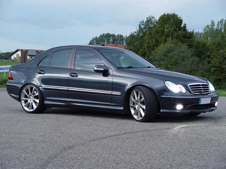 Какой mercedes лучше брать w203