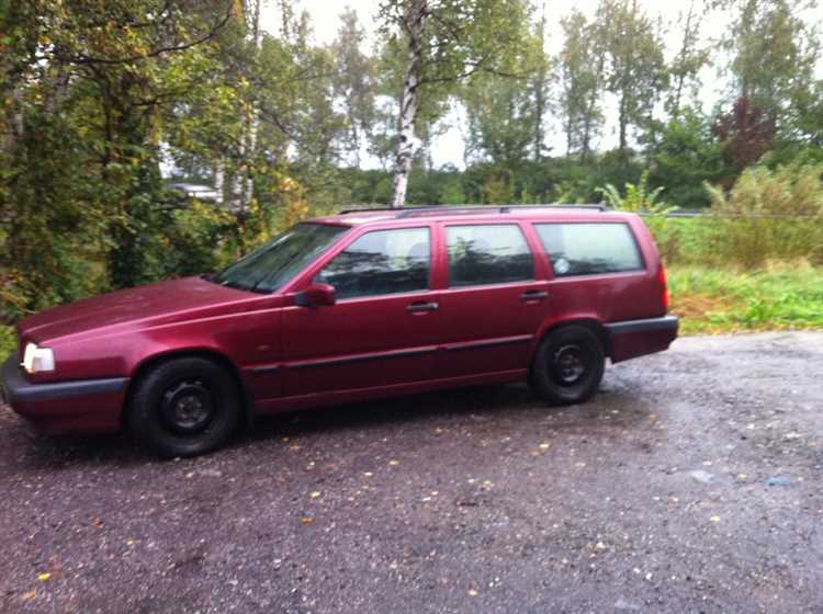 Цоколь в фарах Volvo 850: особенности и выбор