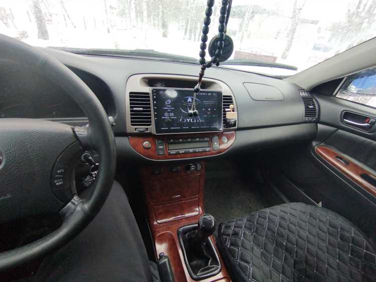 Какую магнитолу поставить в toyota camry xv30