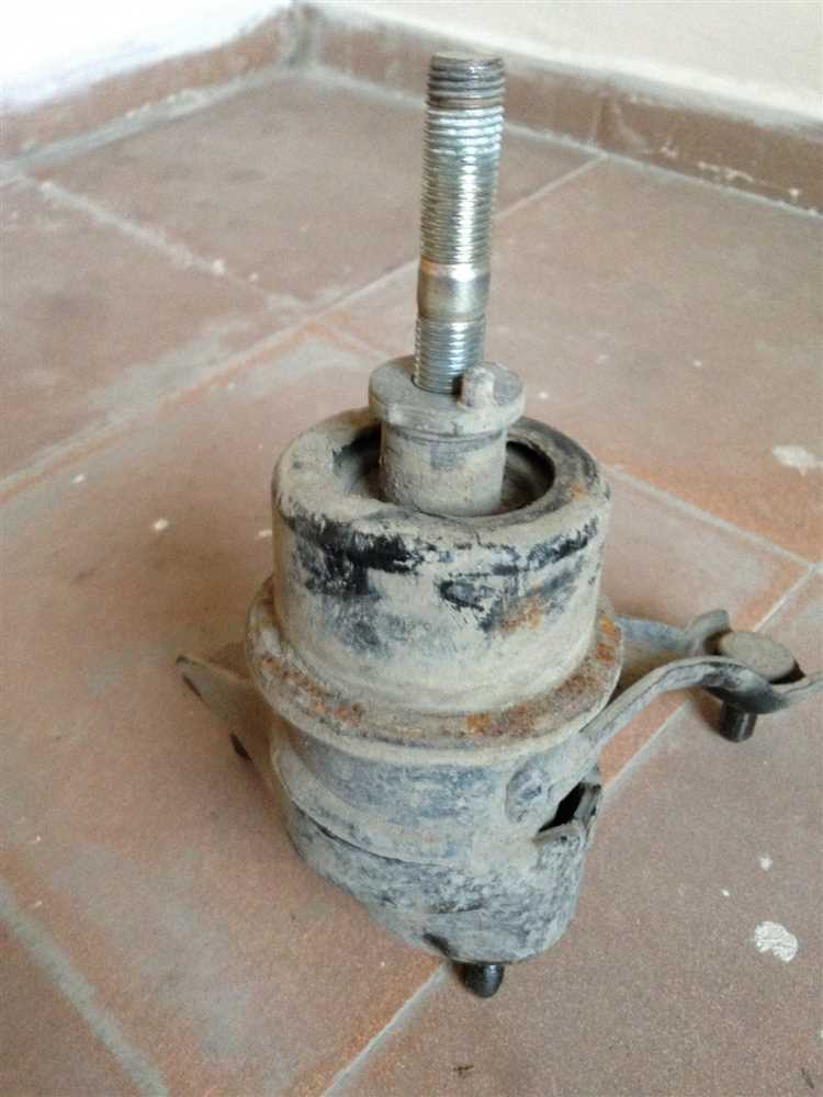 Какие проблемы могут возникнуть при использовании неоригинальных опор двигателя Toyota?