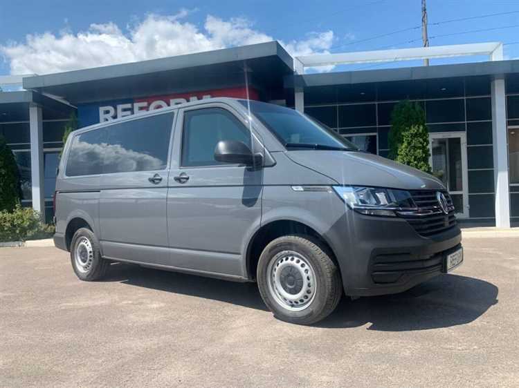 Как запуск новых проектов Tesla влияет на инвестиционные ожидания вокруг Volkswagen