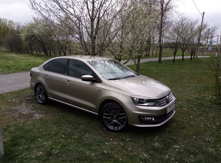 Где отслеживать статус заказа Volkswagen Polo Liftback