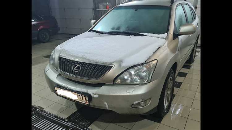 Какие признаки недостаточного объема масла в двигателе Lexus RX350?
