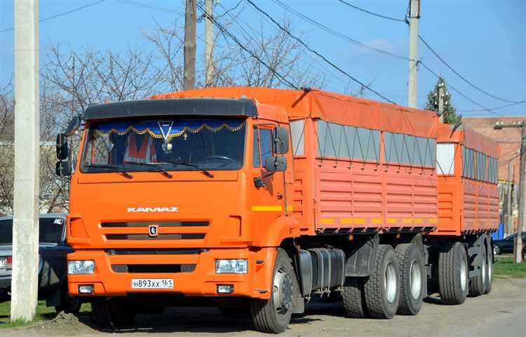 Какое количество масла требуется для гидробака Камаз 65115?