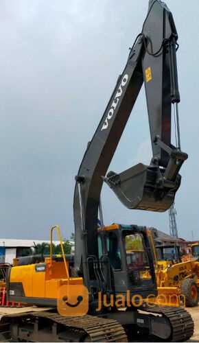 Сколько на volvo ec200d объем топливного бака