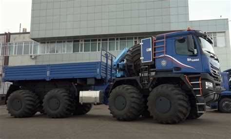 Разница в цене между колесными формулами 6×6 и 8×8