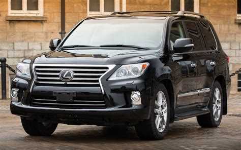 Разница в цене между Lexus LX и RX в 2025 году