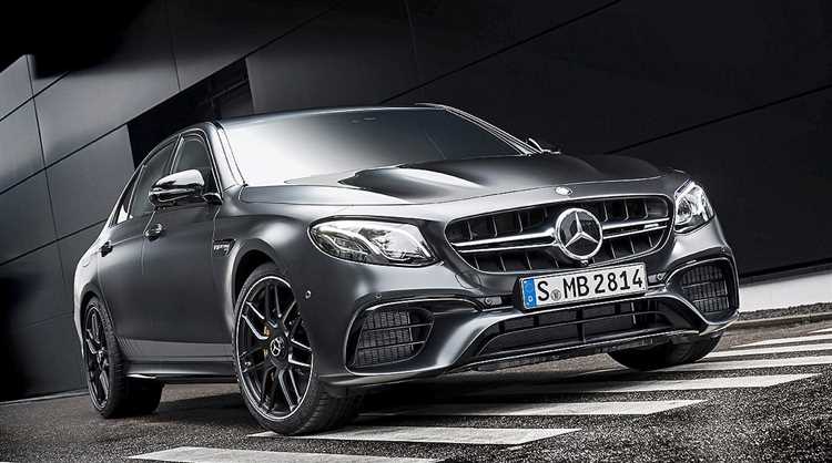 Какие дополнительные расходы влияют на цену Mercedes 2021 года в России и мире