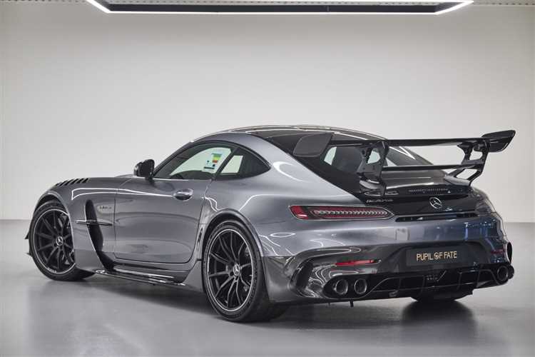 Почему цена Mercedes AMG GT Black Series может измениться в 2025 году?