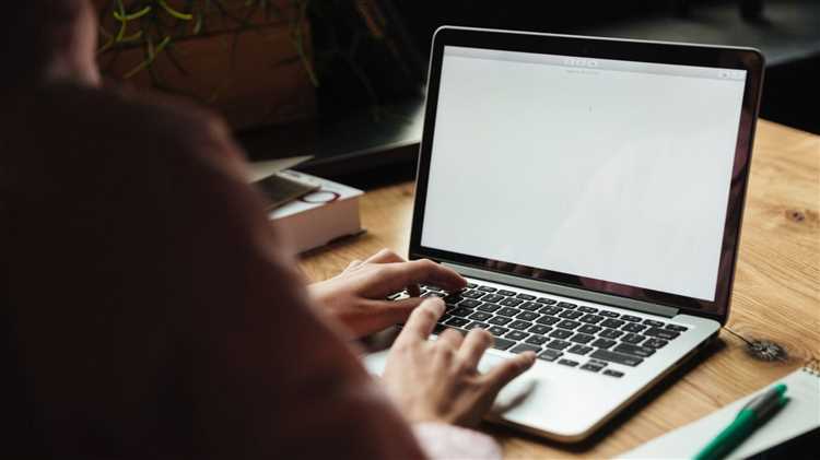 Чем отличается команда ZOOM от команды PAN и когда применять каждую