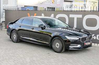 Стоимость поддержанных автомобилей Volvo S90: на что обратить внимание