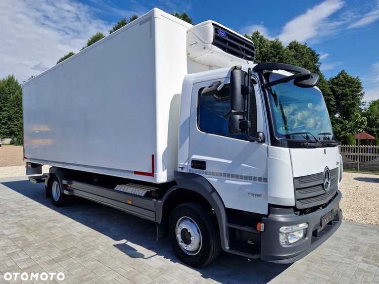 Какие налоги и сборы увеличивают стоимость Mercedes Atego при покупке