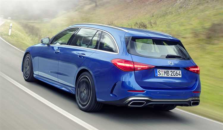 Сколько стоит базовая комплектация Mercedes C-Class в 2025 году