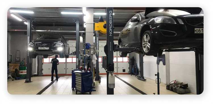 Подвеска также имеет большую вариацию в цене, в зависимости от состояния и типа системы. Полная замена подвески, включая рычаги и пружины, может стоить от undefined30 000 до 60 000 рублей</strong> за ось, что связано с трудоемкостью работы и дорогими запчастями, особенно если используются оригинальные детали.»></p>
<p>Некоторые владельцы предпочитают использовать детали сторонних производителей, что позволяет снизить общую стоимость. Однако это может повлиять на комфорт и долговечность. Рекомендуется выбирать детали проверенных брендов, которые гарантируют соответствие требованиям безопасности.</p>
<p><strong>Рекомендации:</strong> При замене подвески и амортизаторов важно обращаться к квалифицированным специалистам, так как неверно выполненная работа может привести к быстрому износу новых деталей и ухудшению управляемости автомобиля. Не забывайте о регулярной диагностике, так как раннее выявление неисправностей поможет избежать более дорогих ремонтов в будущем.</p>
<h2>Цены на обновление программного обеспечения Volvo</h2>
<p><img decoding=