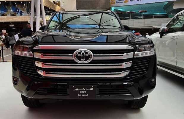 Тренды на рынке автомобилей Toyota 300 в 2025 году