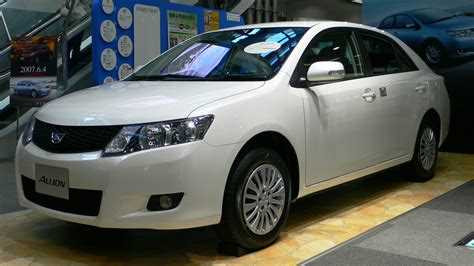 Какие комплектации Toyota Allion представлены на российском рынке?