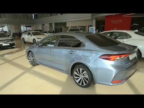 Какие дополнительные опции влияют на стоимость Toyota Corolla в 2025 году?