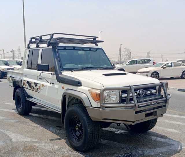 Скидки и акции на Toyota Land Cruiser LX у официальных дилеров в 2025 году
