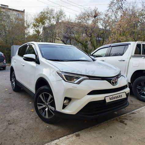 Сколько стоит новая Toyota RAV4 у официальных дилеров в мае 2025 года