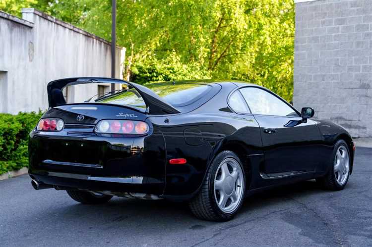 Цены на Toyota Supra A80 в США, Японии и Европе: сравнение
