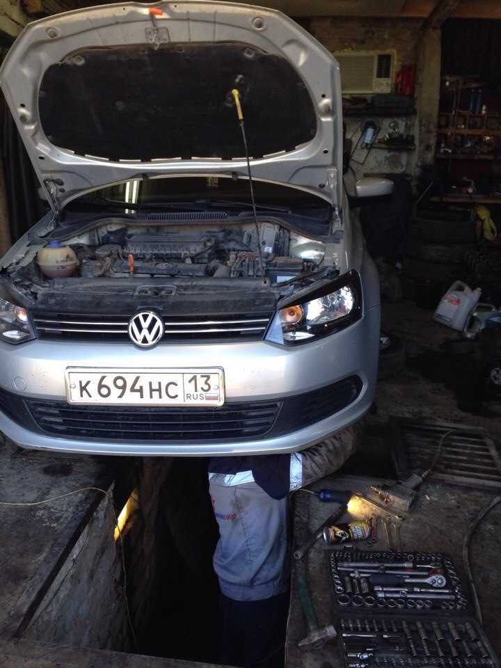 Как установить тормозные колодки на Volkswagen Polo своими руками