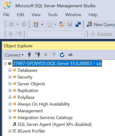 Использование SqlConnection для открытия соединения с базой данных