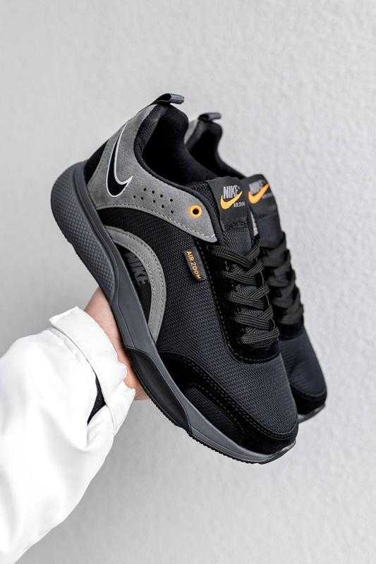 Сезонные колебания цен на жёлто чёрные Nike Zoom